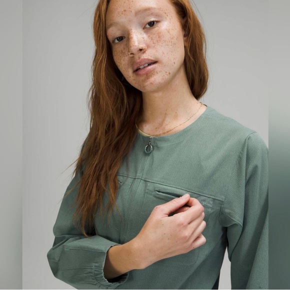 Lululemon 🍋Ventlight Zippered Jumpsuit - Picture 3 of 8